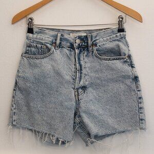 PacSun 90’s Girlfriend High Rise Denim Shorts Size 26 Raw Hem Vintage Wash